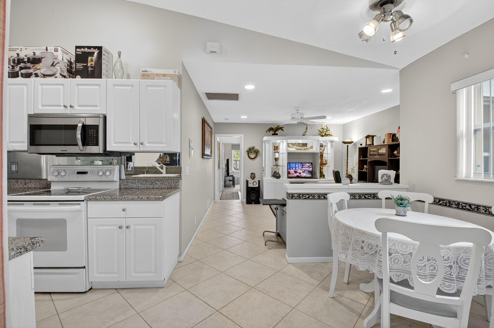 7470 Chorale Road Boynton Beach, FL 33437 - Photo 12 of 74 Kitchen Dinning