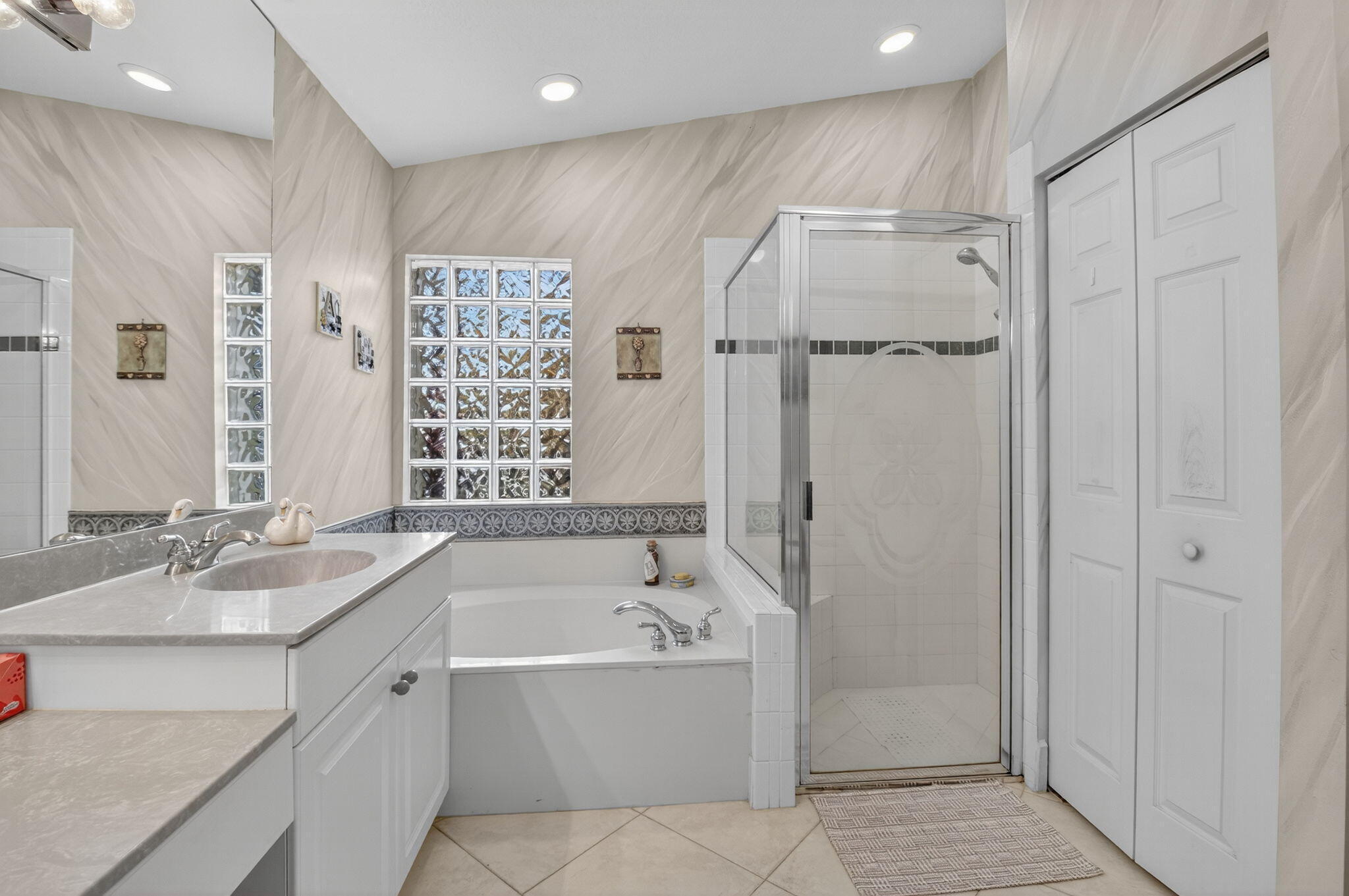 7470 Chorale Road Boynton Beach, FL 33437 - Photo 20 of 74 Primary Bath