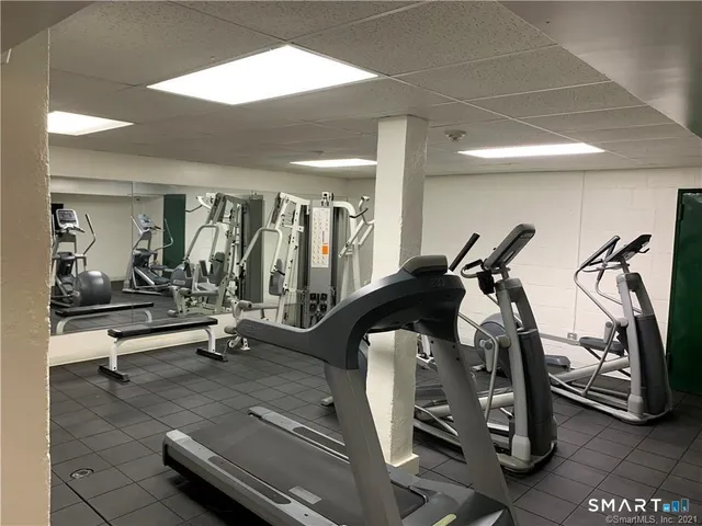 $2,200 | 700 Summer Street, Unit 1M, Stamford, CT 06901