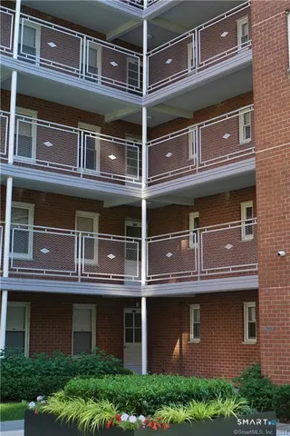 $2,200 | 700 Summer Street, Unit 1M, Stamford, CT 06901