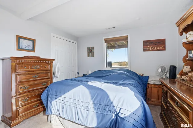 $460,000 | 17297 Highway 92, Columbus Junction, IA 52738