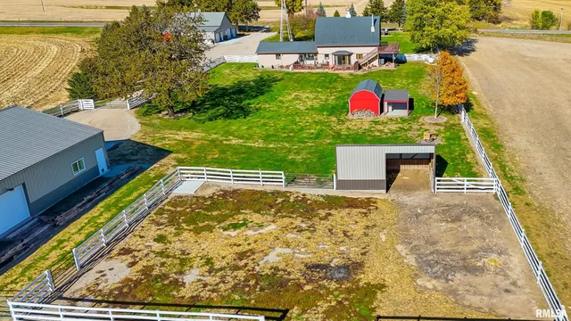 $460,000 | 17297 Highway 92, Columbus Junction, IA 52738