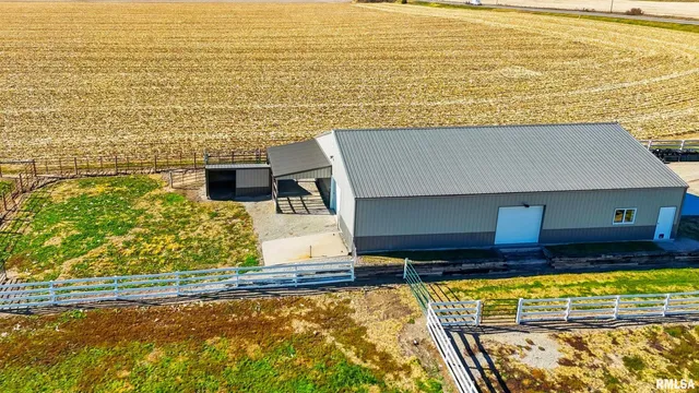 $460,000 | 17297 Highway 92, Columbus Junction, IA 52738