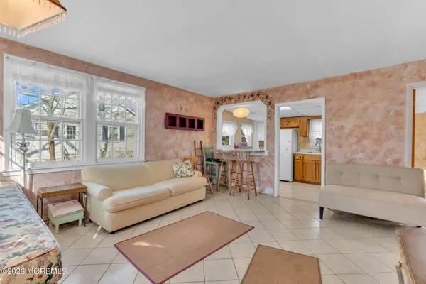 $290,000 | 488 Mohawk Drive, Brick, NJ 08723