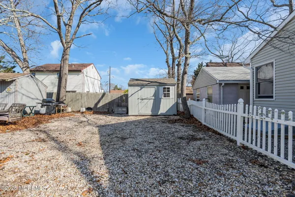 $290,000 | 488 Mohawk Drive, Brick, NJ 08723