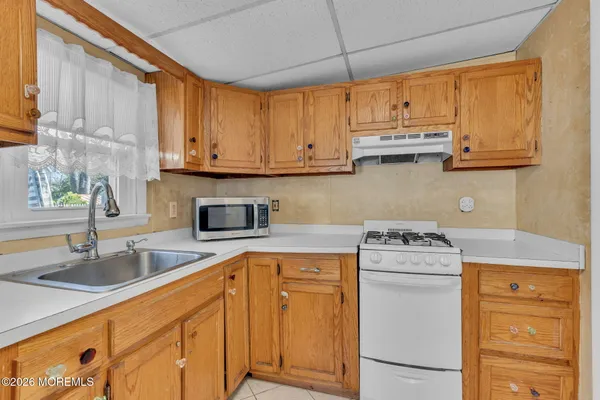 $290,000 | 488 Mohawk Drive, Brick, NJ 08723