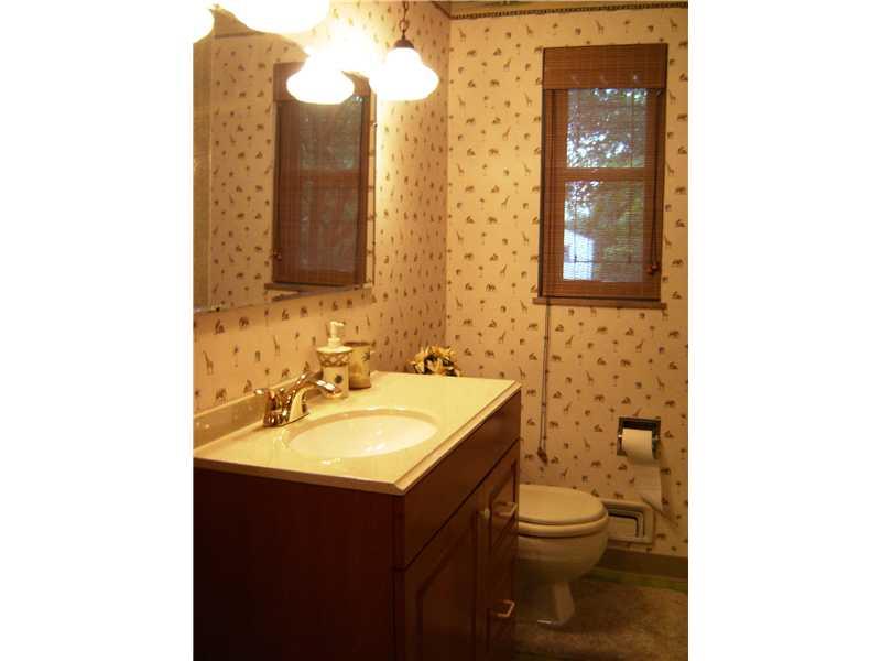 2817 McCully Road Allison Park, PA 15101 - Photo 13 of 23 Full Bath.