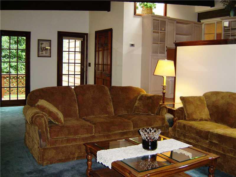 2817 McCully Road Allison Park, PA 15101 - Photo 7 of 23 Great Room.