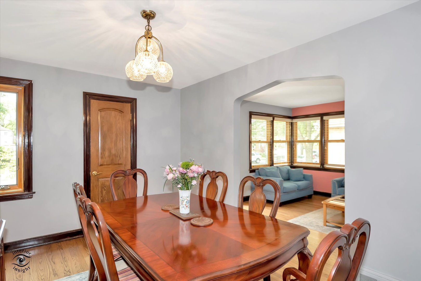 2546 West 110th Street Chicago, IL 60655 - Photo 8 of 26 a dining room with furniture and window