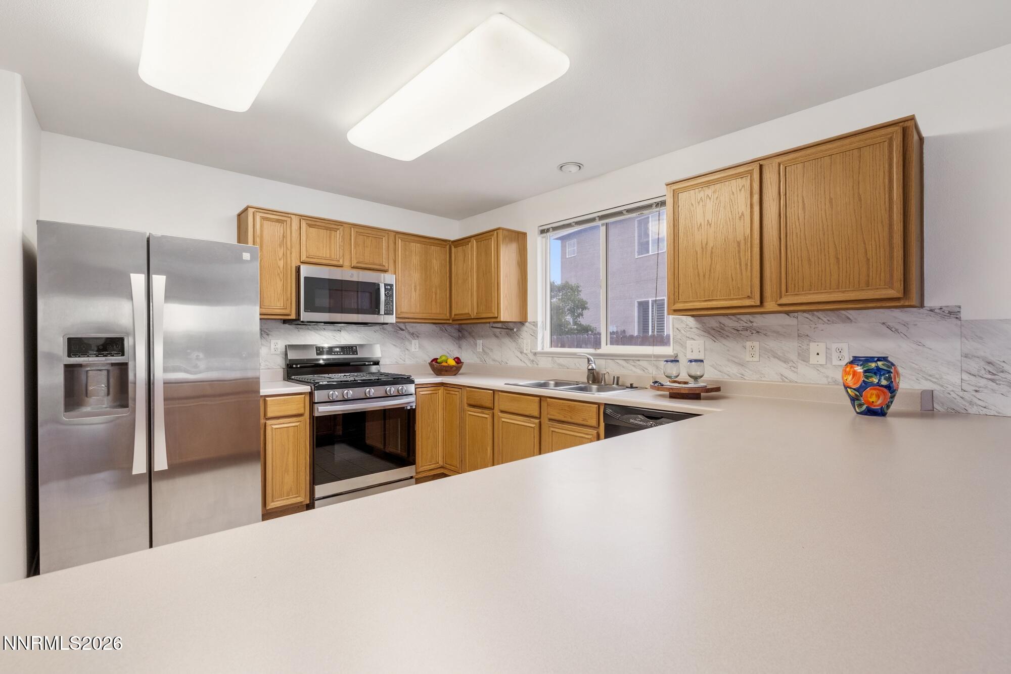 2865 Royal Sage Court Reno, NV 89503 - Photo 7 of 33 _6M21886
