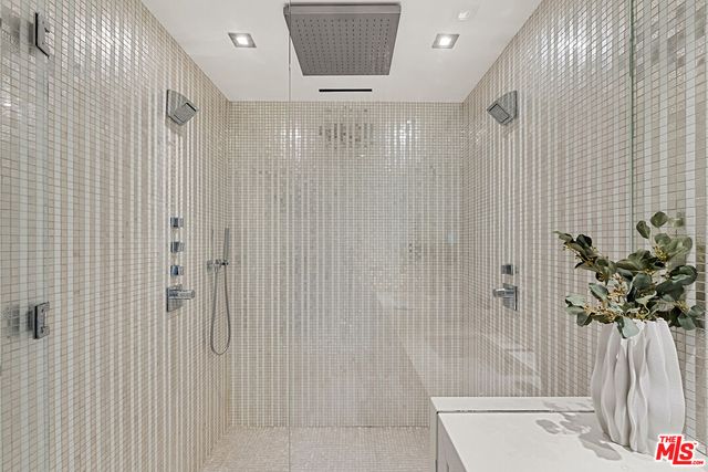 a view of walk in closet