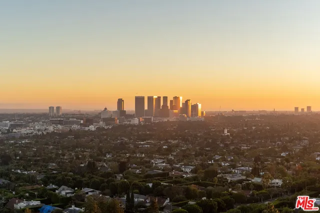 $4,995,000 | 9255 Doheny Road, Unit 2006, West Hollywood, CA 90069