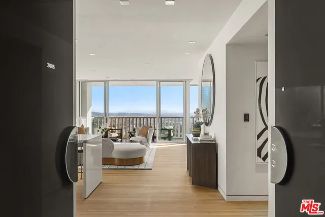 $4,995,000 | 9255 Doheny Road, Unit 2006, West Hollywood, CA 90069