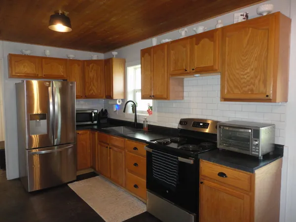$239,900 | 4219 West 110th Avenue, Allegan, MI 49010