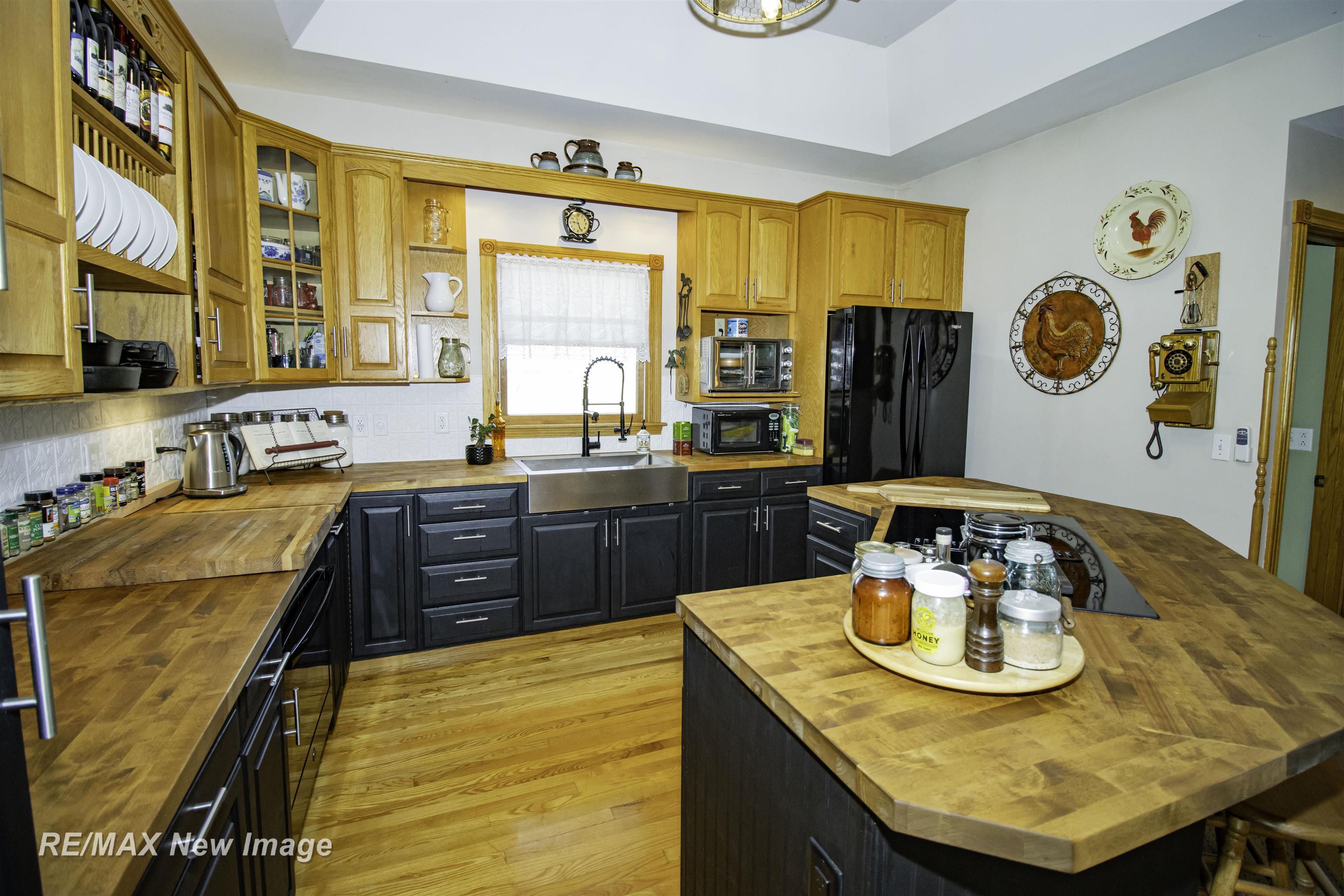 18451 Gasper Road Chesaning, MI 48616 - Photo 6 of 48