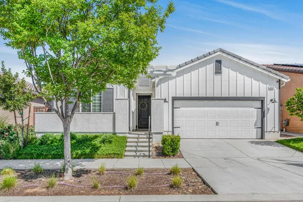 $479,000 | 619 Wood Crest Avenue, Madera, CA 93636