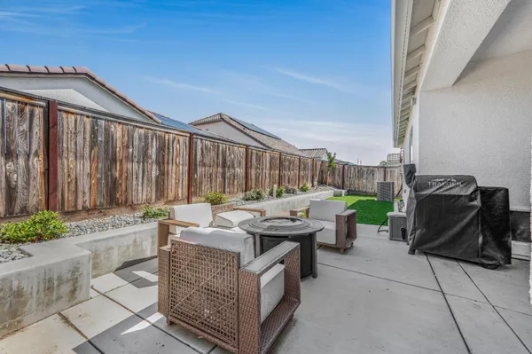 $479,000 | 619 Wood Crest Avenue, Madera, CA 93636
