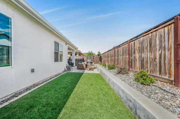 $479,000 | 619 Wood Crest Avenue, Madera, CA 93636
