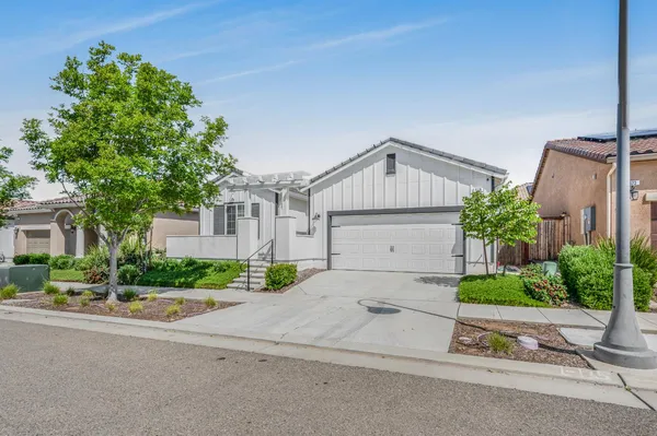 $479,000 | 619 Wood Crest Avenue, Madera, CA 93636