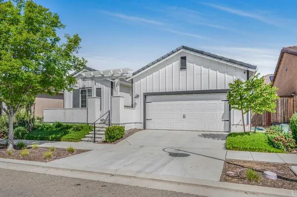 $479,000 | 619 Wood Crest Avenue, Madera, CA 93636