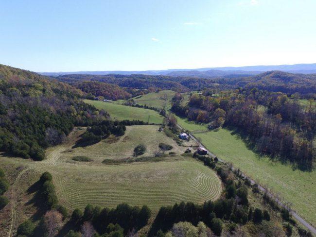 4095 Laurel Creek Road Union, WV 24983 - Photo 8 of 44 Gallery Image 8