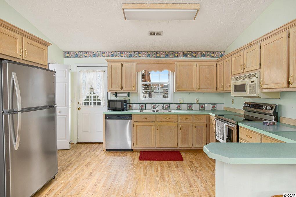 924 Wind Sail Court Murrells Inlet, SC 29576 - Photo 10 of 31 Gallery Image 10