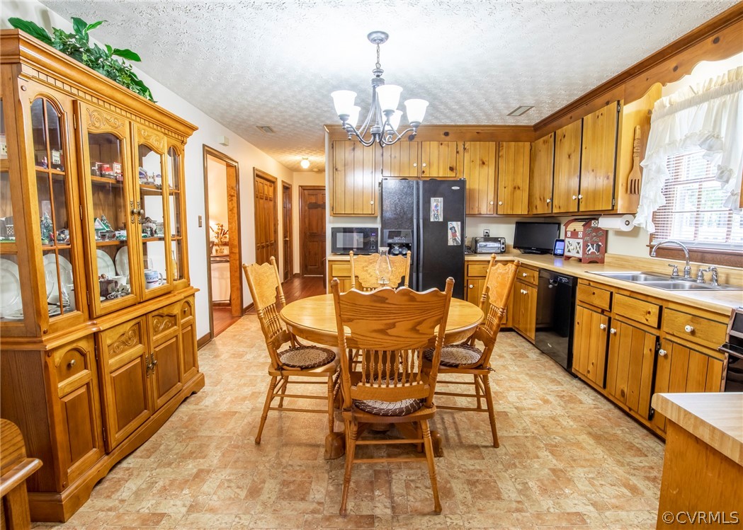 6390 Blenheim Road Powhatan, VA 23139 - Photo 18 of 50 Gallery Image 18