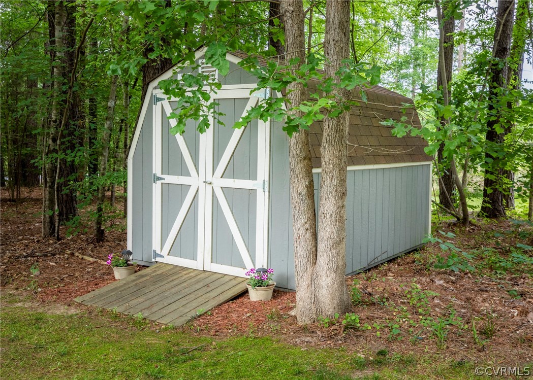 6390 Blenheim Road Powhatan, VA 23139 - Photo 31 of 50 Gallery Image 31