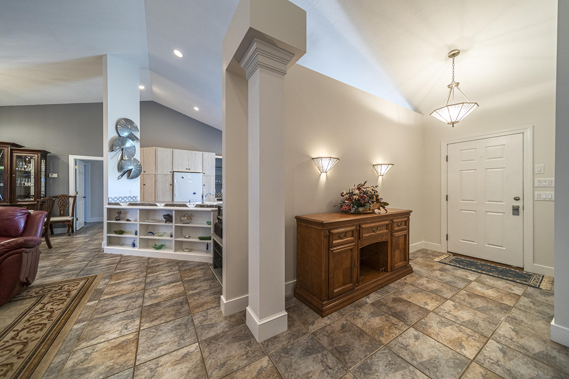 5620 Smith Mountain Road Penhook, VA 24137 - Photo 3 of 40 Foyer