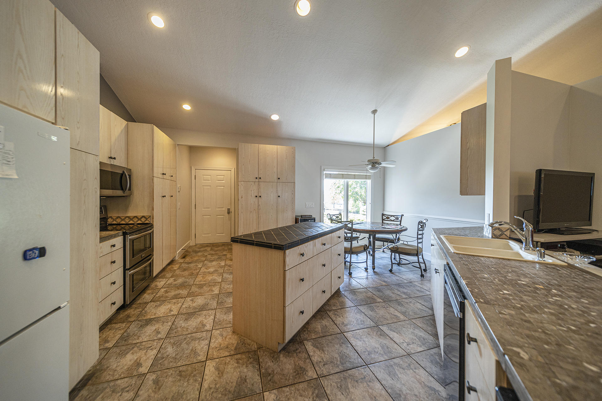 5620 Smith Mountain Road Penhook, VA 24137 - Photo 10 of 40 KItchen and nook
