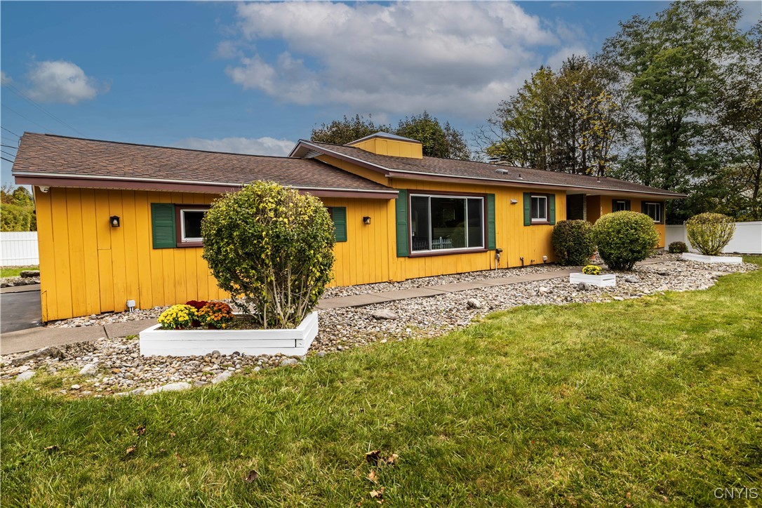 101 Andrews Road DeWitt, NY 13214 - Photo 2 of 50