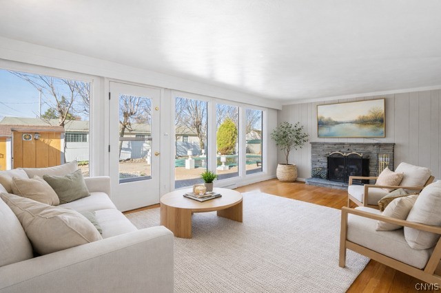 101 Andrews Road DeWitt, NY 13214 - Photo 23 of 50 Virtually staged living room