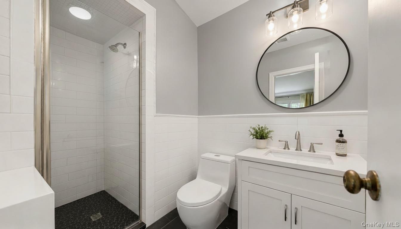 50 Wilmot Road New Rochelle, NY 10804 - Photo 8 of 22