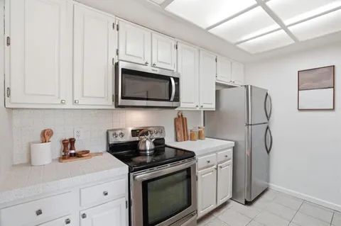 $698,000 | 3715 Terstena Place, Unit 206, Santa Clara, CA 95051