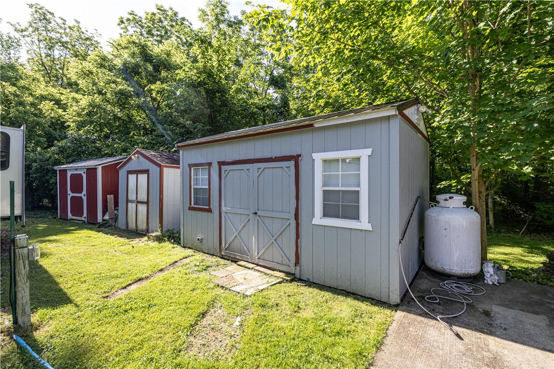 5524 Martin Road Marion, NY 14505 - Photo 9 of 27 Outbuilding 2