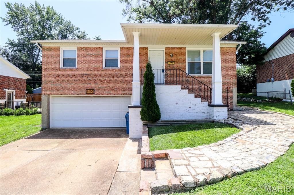 9110 Radiom Drive St. Louis, MO 63123 - Photo 1 of 23