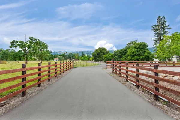 $1,349,000 | 18775 Arnold Drive, Sonoma, CA 95476