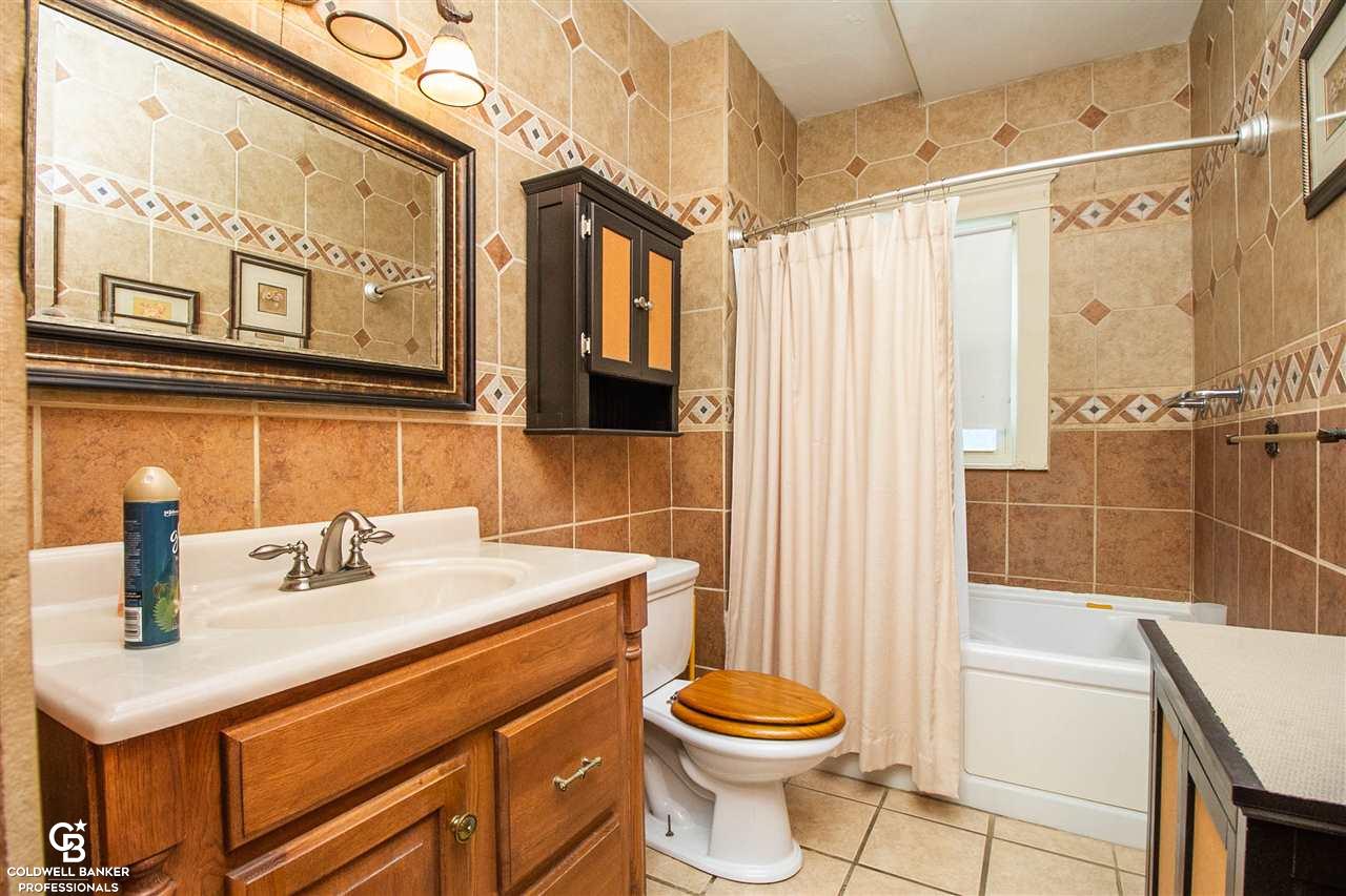 6070 Chicago Road Warren, MI 48092 - Photo 18 of 44 50017925-17.JPG