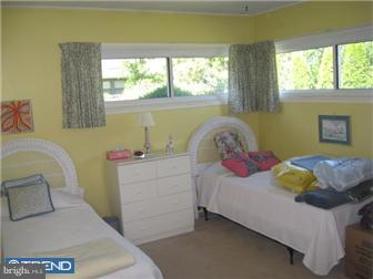 11 Sycamore Road Levittown, PA 19056 - Photo 12 of 12 Bedroom