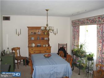 11 Sycamore Road Levittown, PA 19056 - Photo 6 of 12 Dining Room
