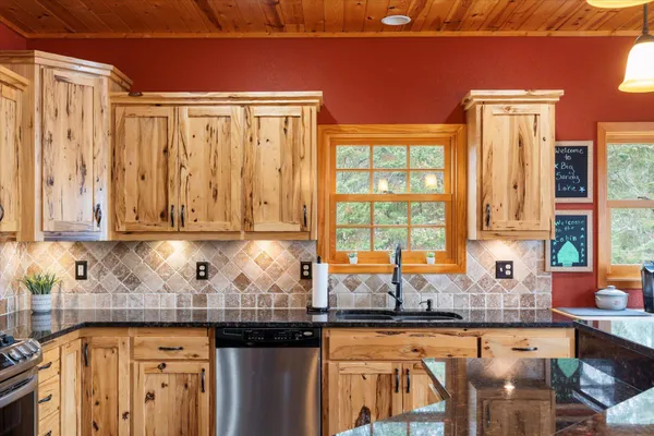 $1,385,000 | 49512 202nd Place, McGregor, MN 55760