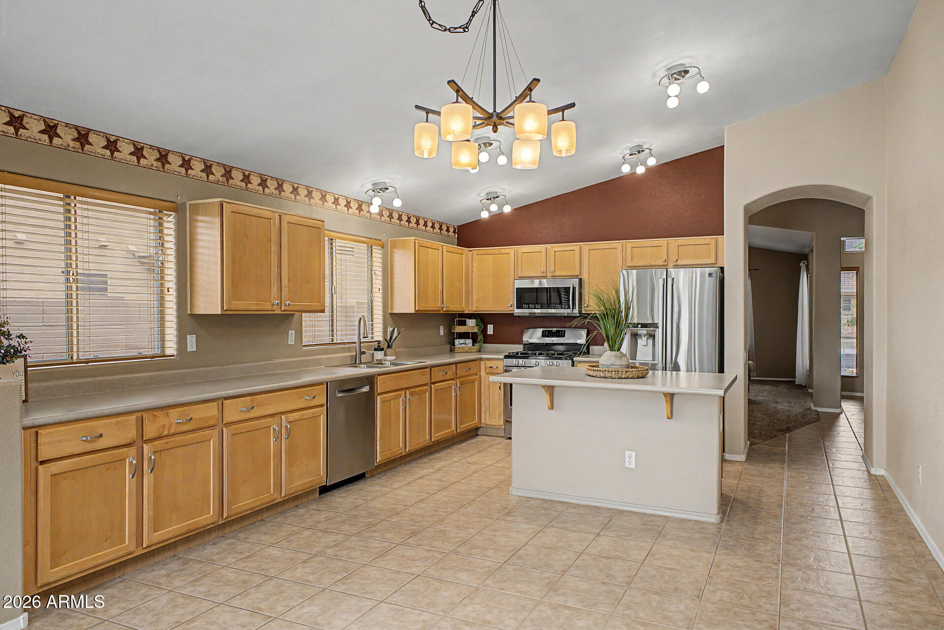 4123 West Alex Loop Phoenix, AZ 85083 - Photo 8 of 38 Open Eat-in Kitchen
