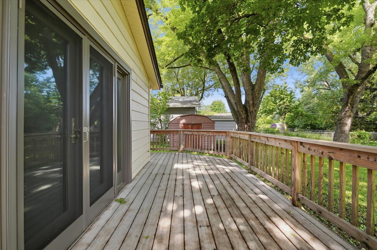 641 Clover Road Wauconda, IL 60084 - Photo 29 of 35