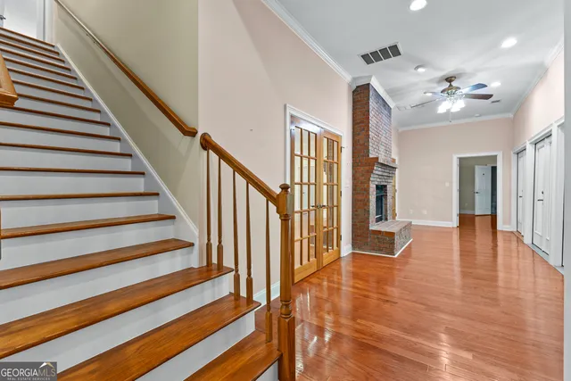 a view of a tree in a yard