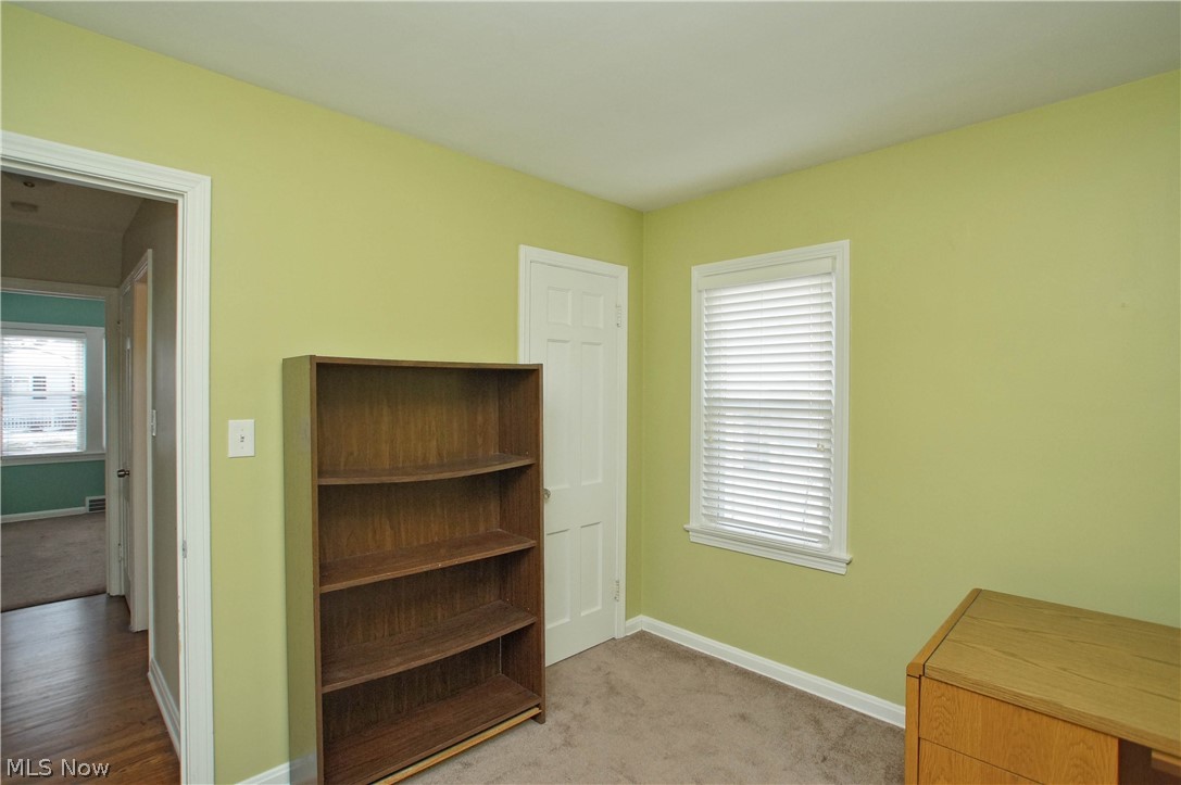 1161 Piermont Road Cleveland, OH 44121 - Photo 17 of 30