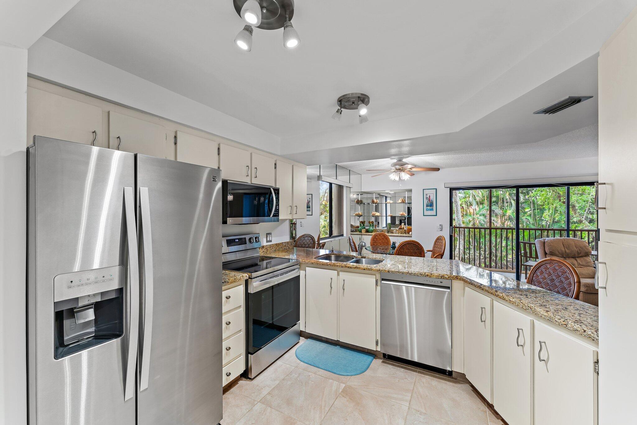 1605 Highway 1, Unit E201 Jupiter, FL 33477 - Photo 16 of 34 011-1605US1N-E201-Jupiter-SMALL