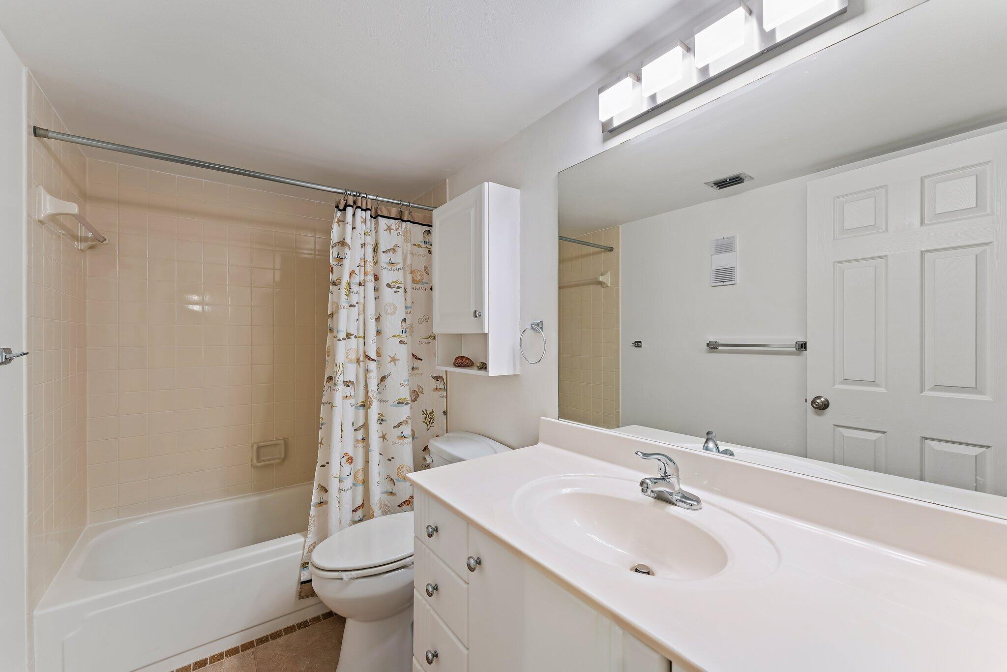 1605 Highway 1, Unit E201 Jupiter, FL 33477 - Photo 25 of 34 020-1605US1N-E201-Jupiter-SMALL