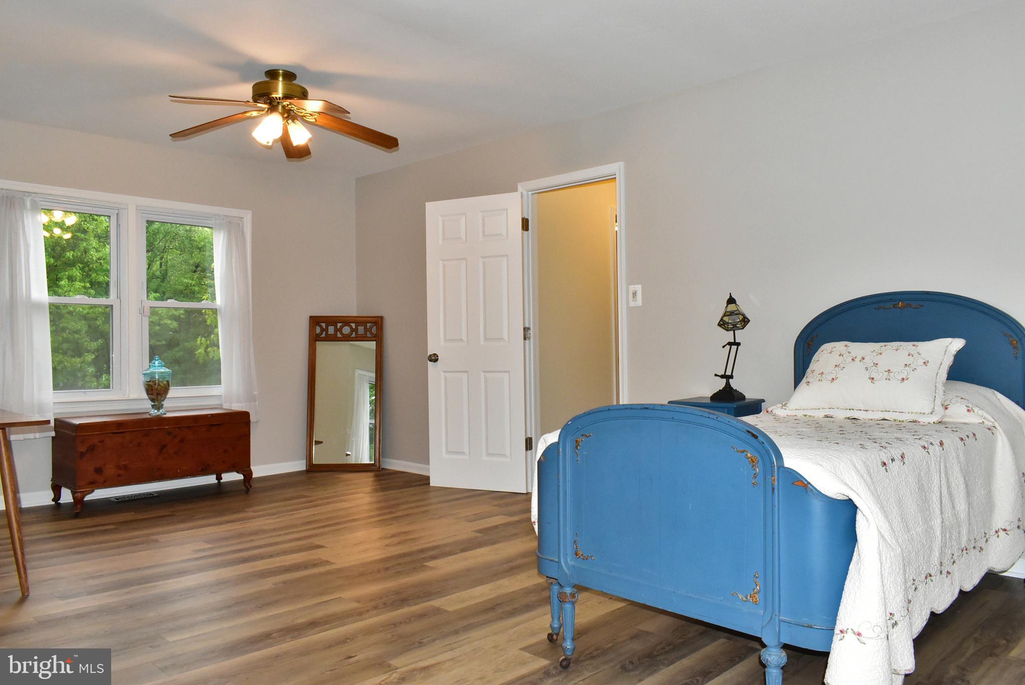 341 Tansboro Road Berlin, NJ 08009 - Photo 4 of 42 Gallery Image 4