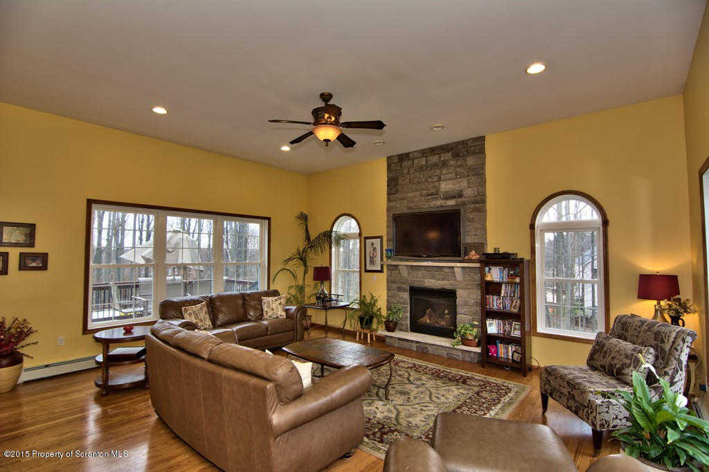 310 Union Mill Road Moscow, PA 18444 - Photo 10 of 81 Gallery Image 10
