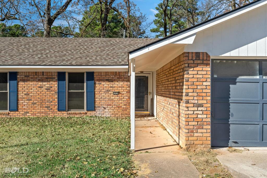 6016 Fox Ridge Shreveport, LA 71129 - Photo 7 of 33 a view of a house with a door